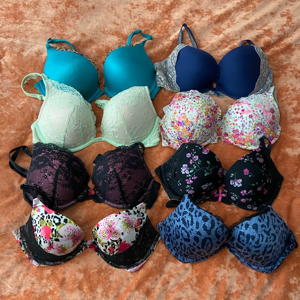 Victoria’s Secret bra lot